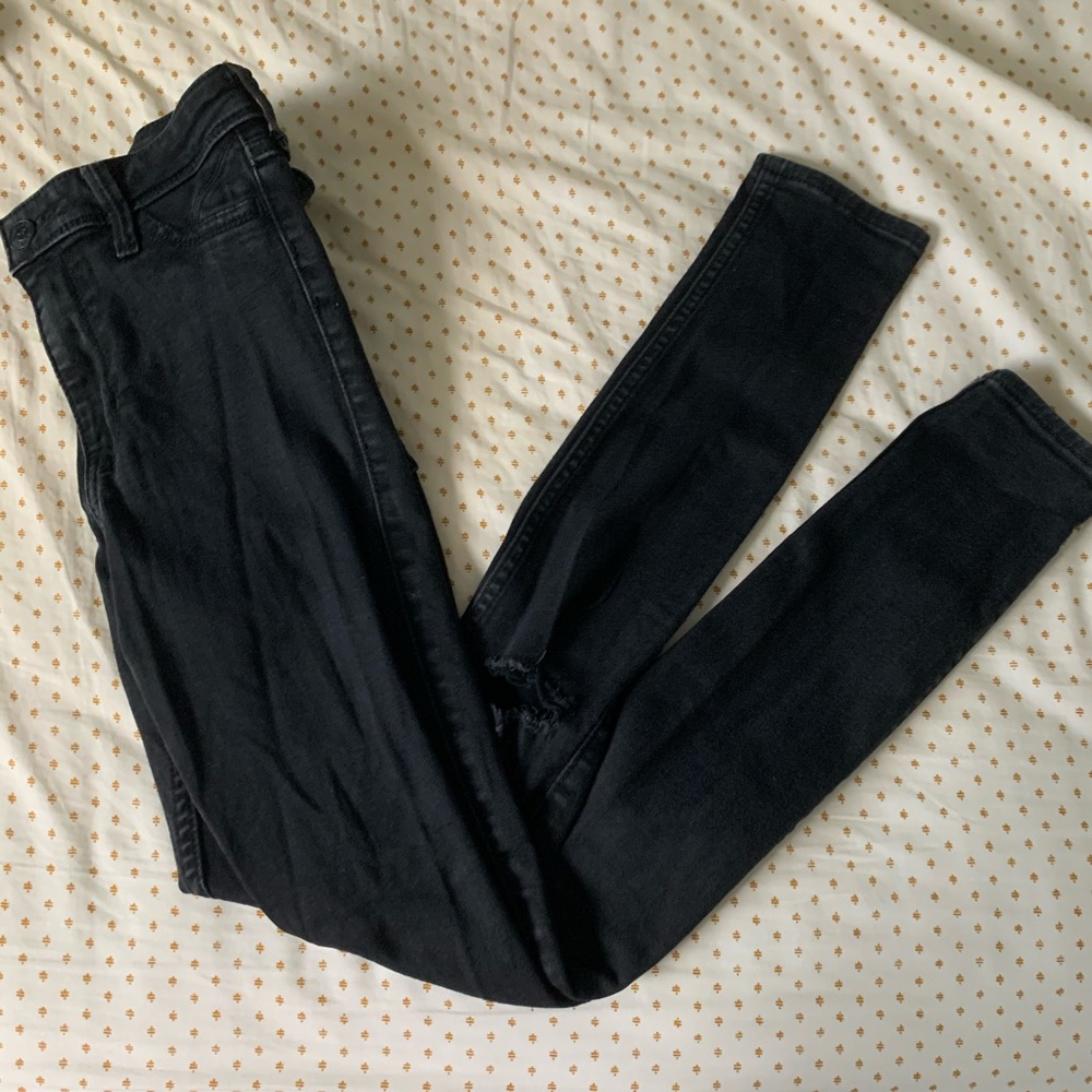 Hollister black skinny jeans